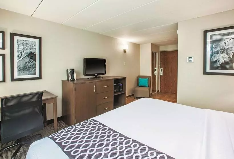 デラックスルーム, La Quinta By Wyndham Sturbridge