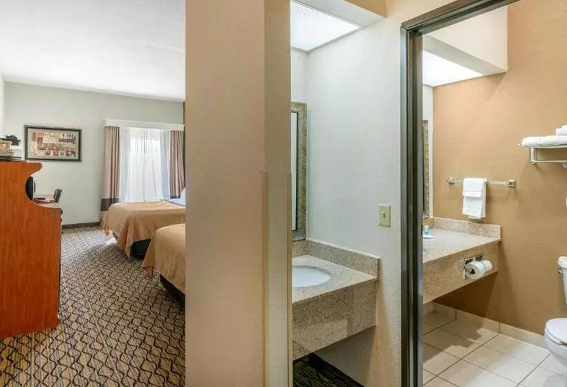 スタンダードルーム, Quality Inn & Suites Jefferson City