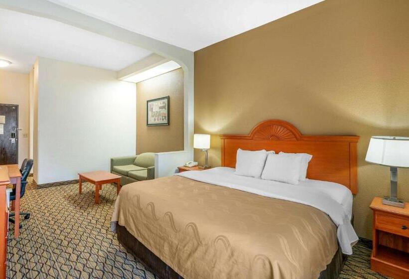 جناح سرير كينج, Quality Inn & Suites Jefferson City
