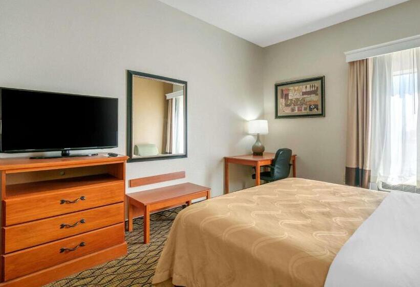 جناح سرير كينج, Quality Inn & Suites Jefferson City
