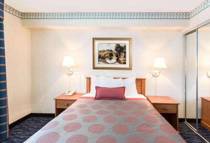 סוויטה דלוקס, Ramada By Wyndham Kent Seattle Area