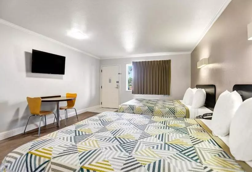 اتاق استاندارد, Motel 6lodi, Ca