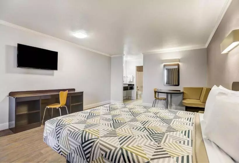 اتاق استاندارد با تخت بزرگ, Motel 6lodi, Ca