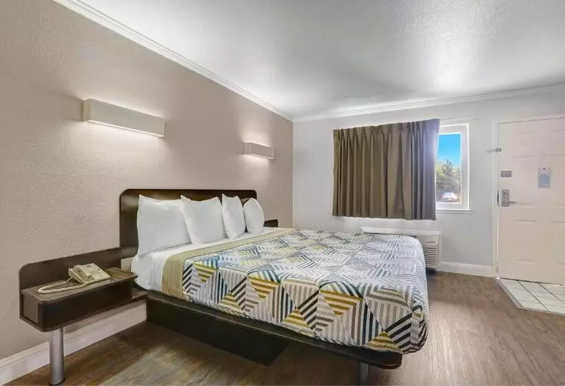 اتاق استاندارد با تخت بزرگ, Motel 6lodi, Ca