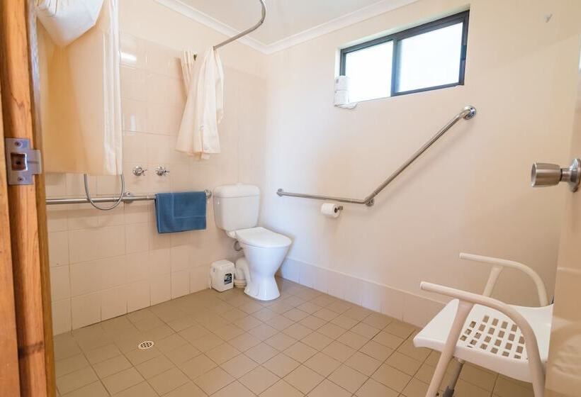 小室, Edithburgh Caravan Park