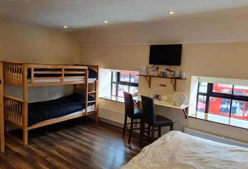 キングサイズベッドのデラックスルーム, Ridge Rock Accommodation