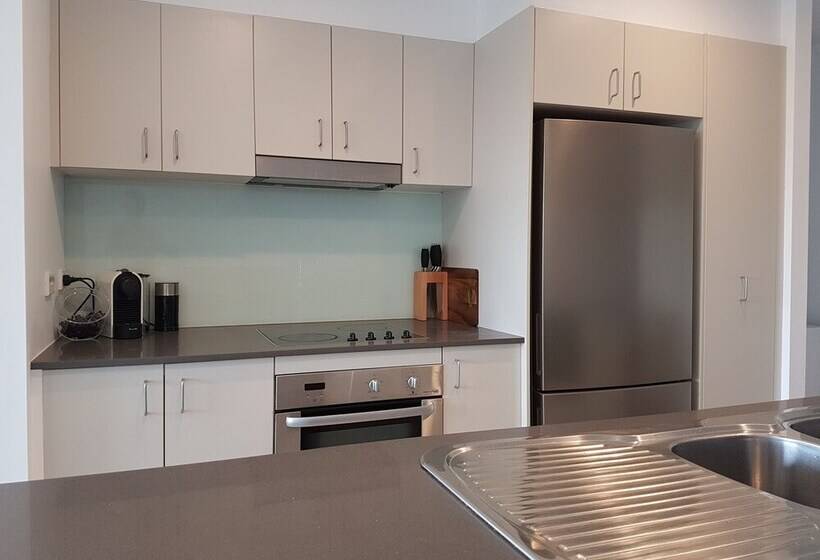 شقة ديلوكس 3 غرف نوم, Beau Monde Apartments Newcastle   Worth Place Apartment