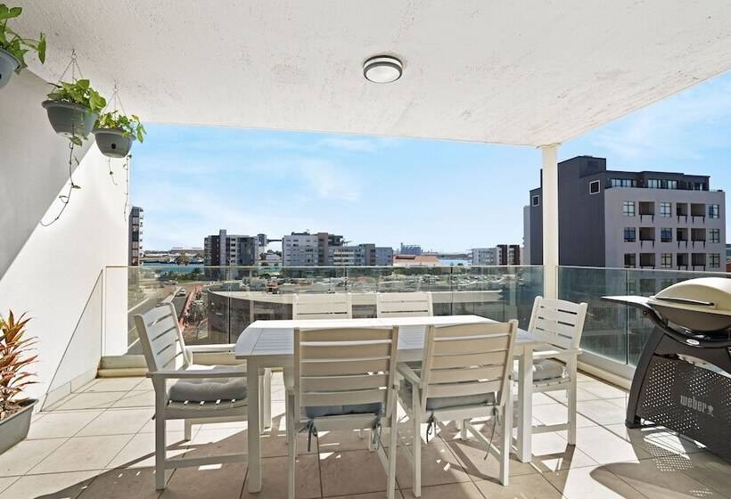 شقة ديلوكس 3 غرف نوم, Beau Monde Apartments Newcastle   Worth Place Apartment