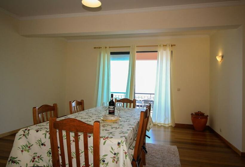 דירת משפחה, Paradise Ocean View By Analodges