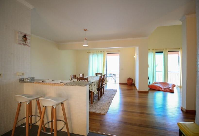 דירת משפחה, Paradise Ocean View By Analodges