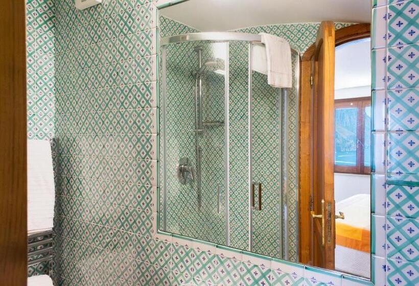 חדר דלוקס עם מרפסת נוף לים, Residence Lì Galli