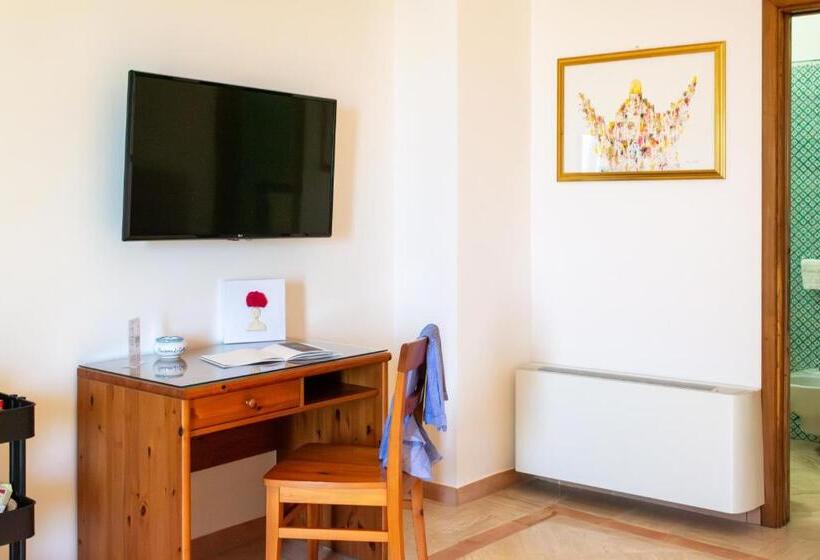 חדר סטנדרט נוף לים, Residence Lì Galli