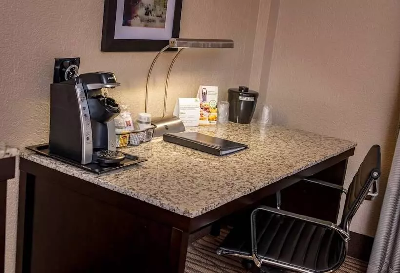 ２ダブルベッドのスタンダードルーム, Best Western Plus Strongsville Cleveland