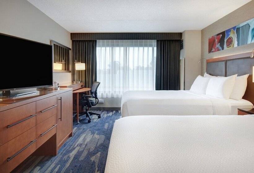 Номер Стандарт 2 Двуспальные Кровати, Crowne Plaza Auburn Hills, An Ihg