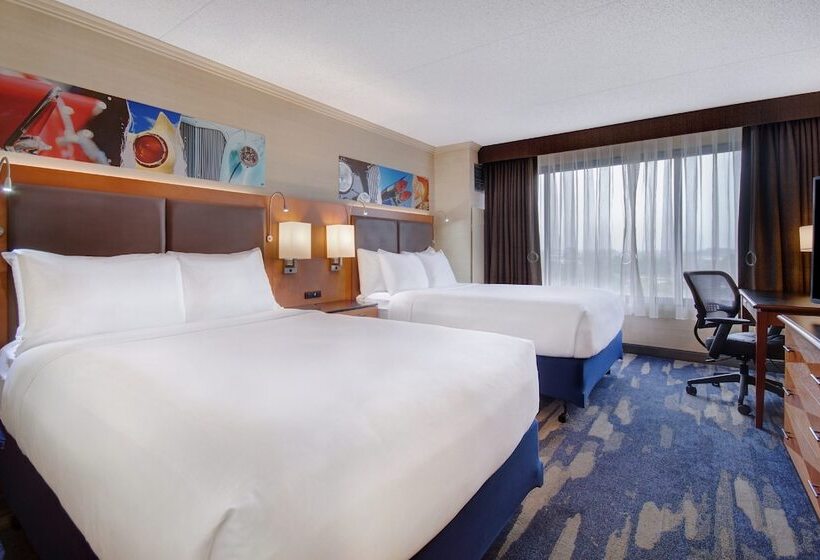 Номер Стандарт 2 Двуспальные Кровати, Crowne Plaza Auburn Hills, An Ihg