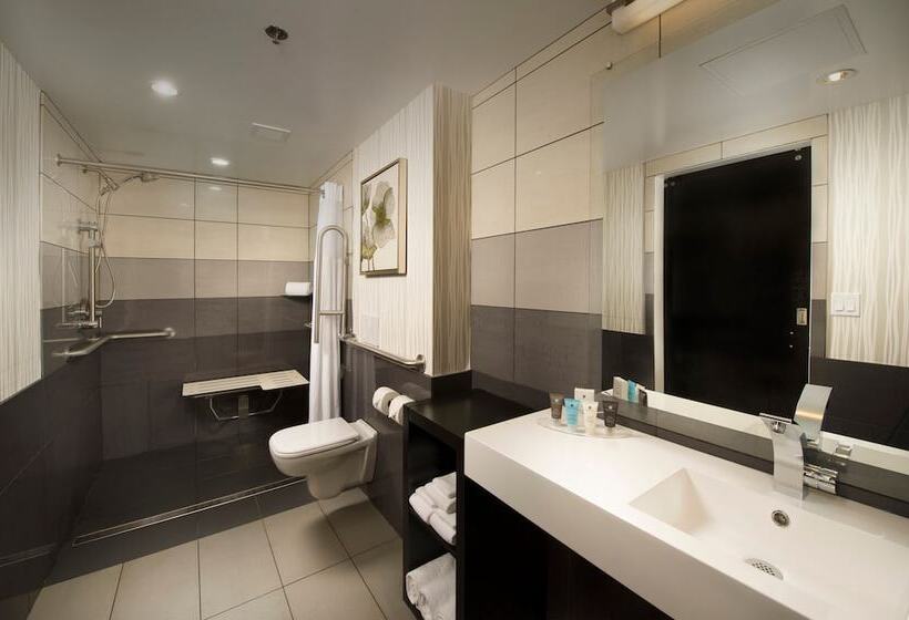 חדר פרמיום, Skybridge Seattle Airport