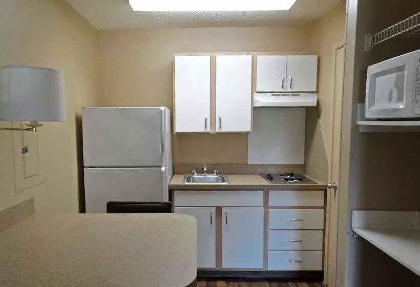 استودیوی لوکس, Extended Stay America Suites  Fort Worth  Medical Center