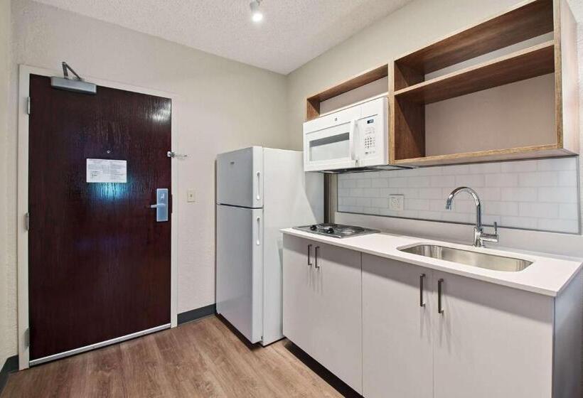 إستوديو قياسى, Extended Stay America Suites  Miami  Airport  Doral