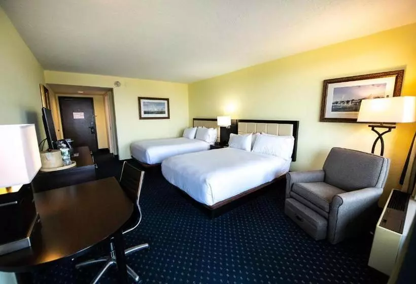 اتاق پرمیوم با چشمانداز دریا, Holiday Inn Bar Harbor Regency Hotel, An Ihg