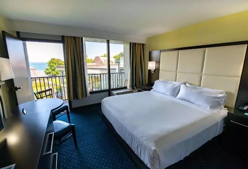اتاق استاندارد با تخت بزرگ, Holiday Inn Bar Harbor Regency Hotel, An Ihg