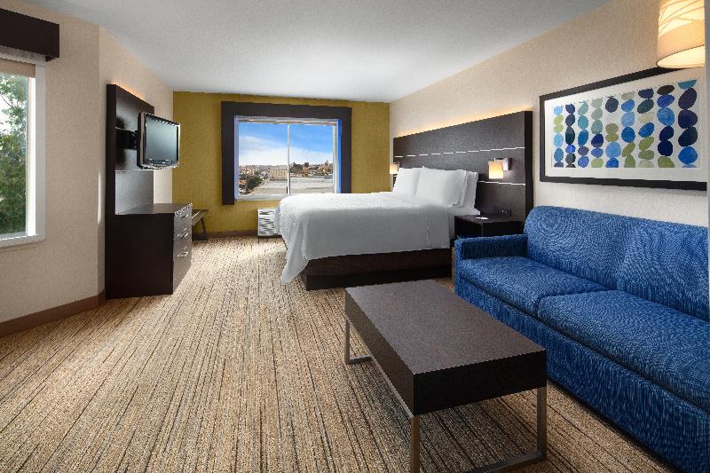 Suíte Cama King, Holiday Inn Express Hotel & Suites Belmont, An Ihg