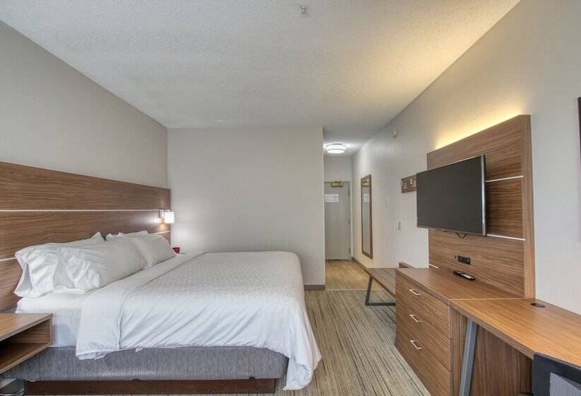 غرفة قياسية, Holiday Inn Express Hotel & Suites Oshkosh   State Route 41, An Ihg