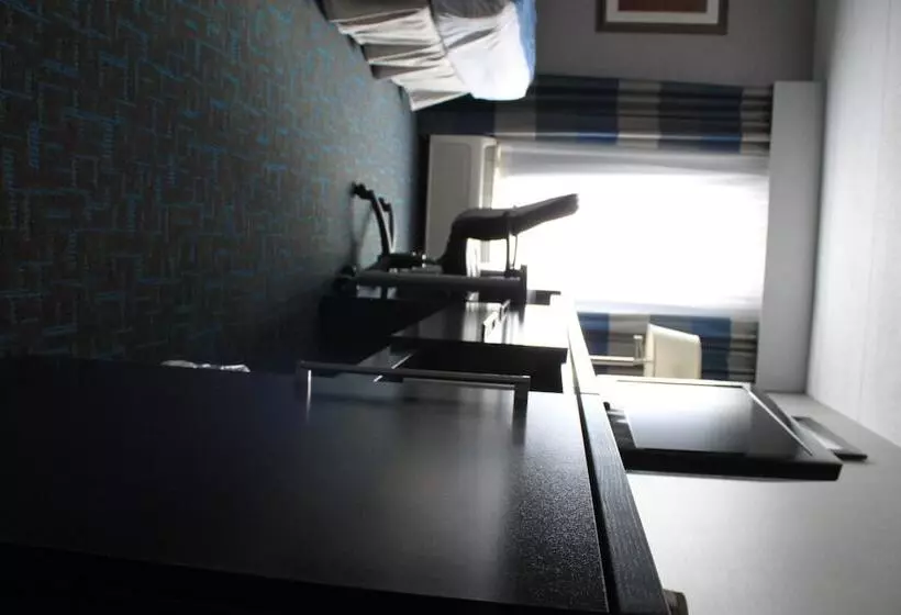 スタンダードルーム, Holiday Inn Express Janesville I 90 & Us Highway 14, An Ihg
