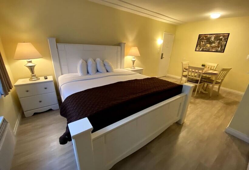 חדר דלוקס, Hollywood Celebrity