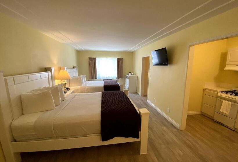 חדר אקזקיוטיב, Hollywood Celebrity