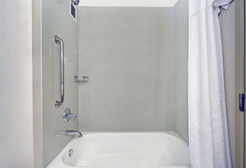 キングサイドベッドのスタンダードワンルーム, Homewood Suites By Hilton Seattle Downtown