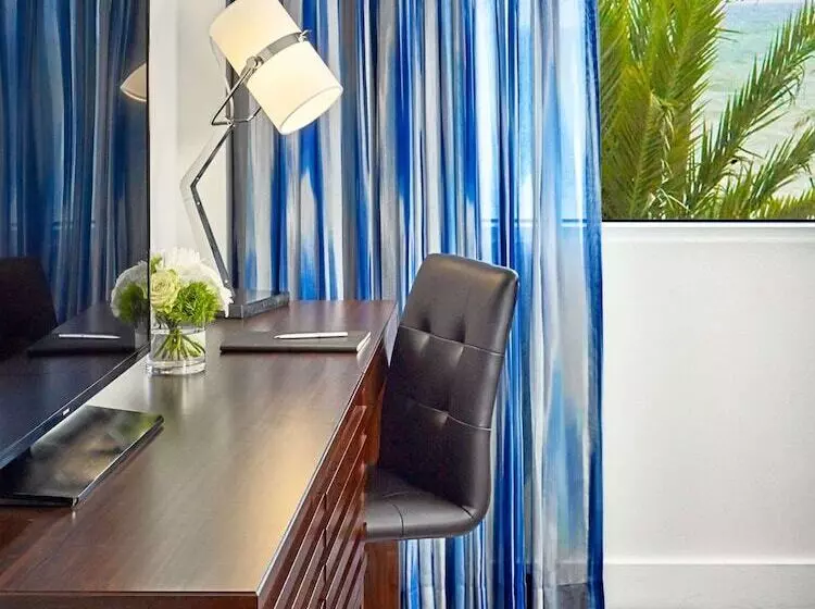 اتاق لوکس با چشم‌انداز دریا, Sonesta Fort Lauderdale Beach