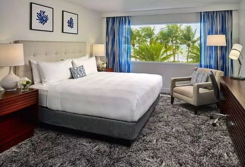 اتاق لوکس با چشم‌انداز دریا, Sonesta Fort Lauderdale Beach