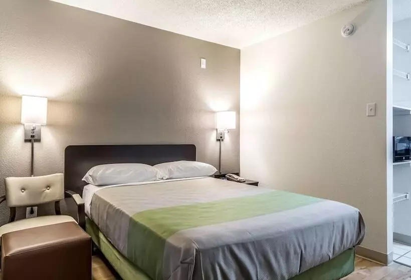 身障者適用スイートルーム, Studio 6dallas, Tx  Northwest