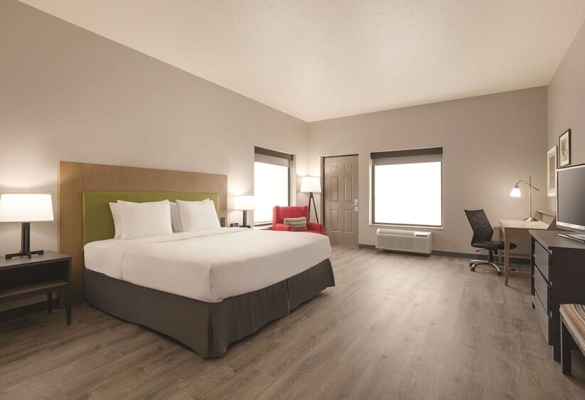 חדר סטנדרט מותאם לאדם עם מוגבלויות, Country Inn & Suites By Radisson, Rj Stadium   Tampa Airport East