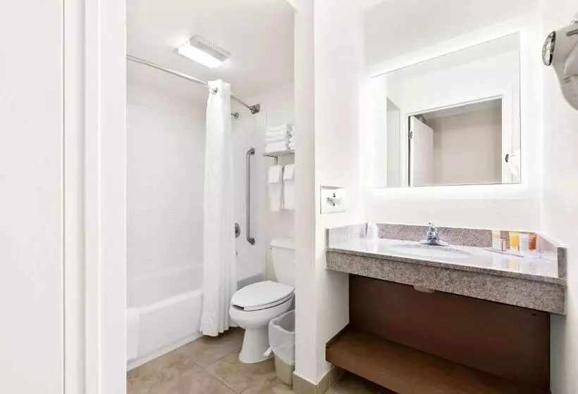 اتاق استاندارد با 2 تخت دوبل, The Plaza On The Pike Hotel Atlantic City West By Oyo