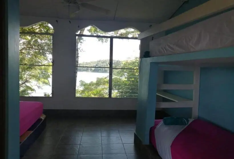 スタンダード4人部屋, Boca Brava Lodge