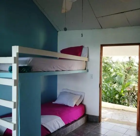 スタンダード4人部屋, Boca Brava Lodge