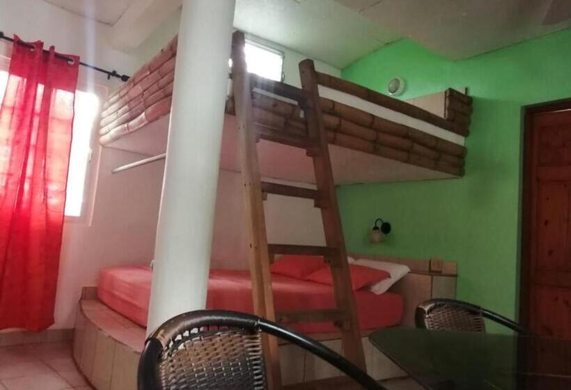 Четырехместный номер Премиум, Boca Brava Lodge