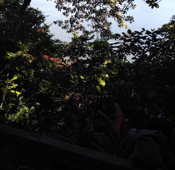 Четырехместный номер эконом класса с общей ванной комнатой, Boca Brava Lodge