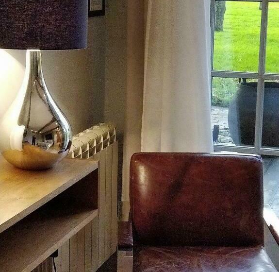 إستوديو قياسى مطلّ علي الحديقة, Clos Masure