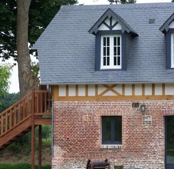 جناح جونيور, Clos Masure