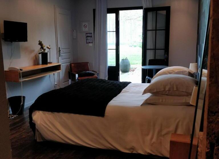 غرفة قياسية مطلّة علي الحديقة, Clos Masure