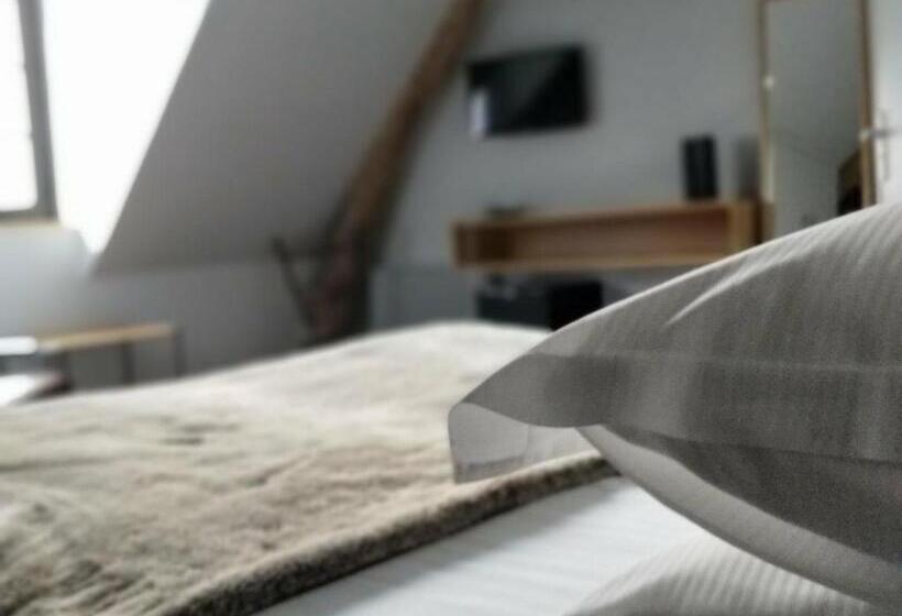 غرفة قياسية, Clos Masure