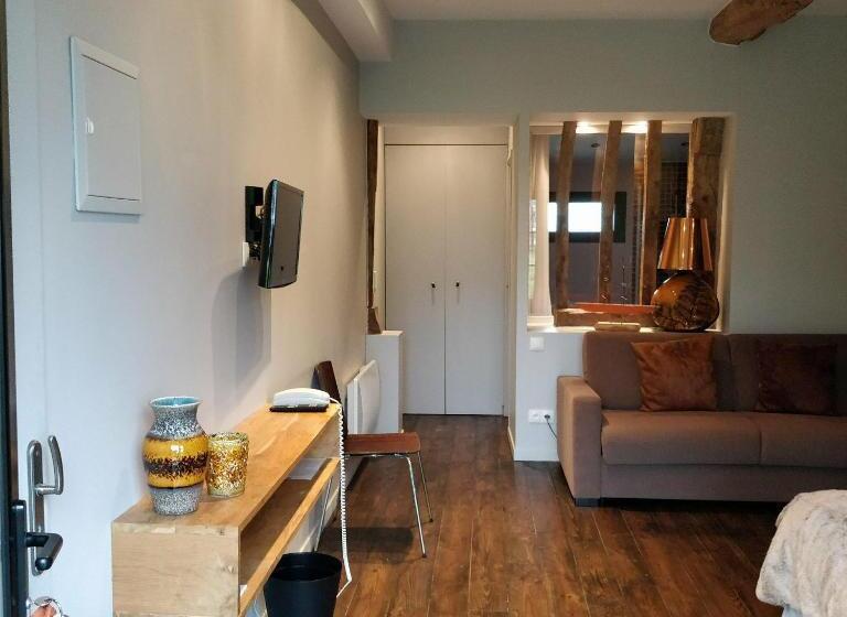 جناح جونيور مطل على الحديقة, Clos Masure