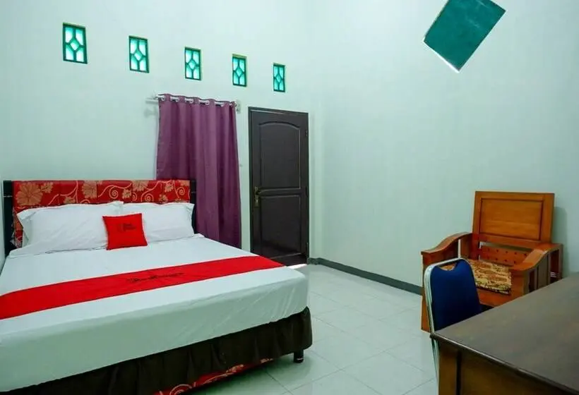 Standard-huone, Reddoorz Near Universitas Cokroaminoto Palopo