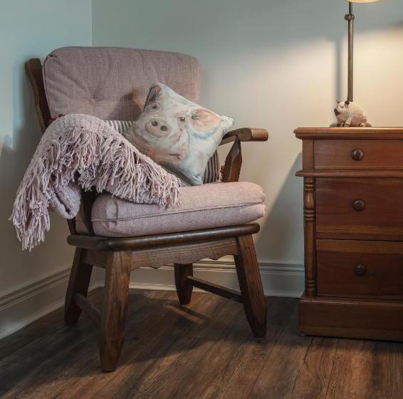 غرفة سوبيريور سرير كينج, The Happy Pig