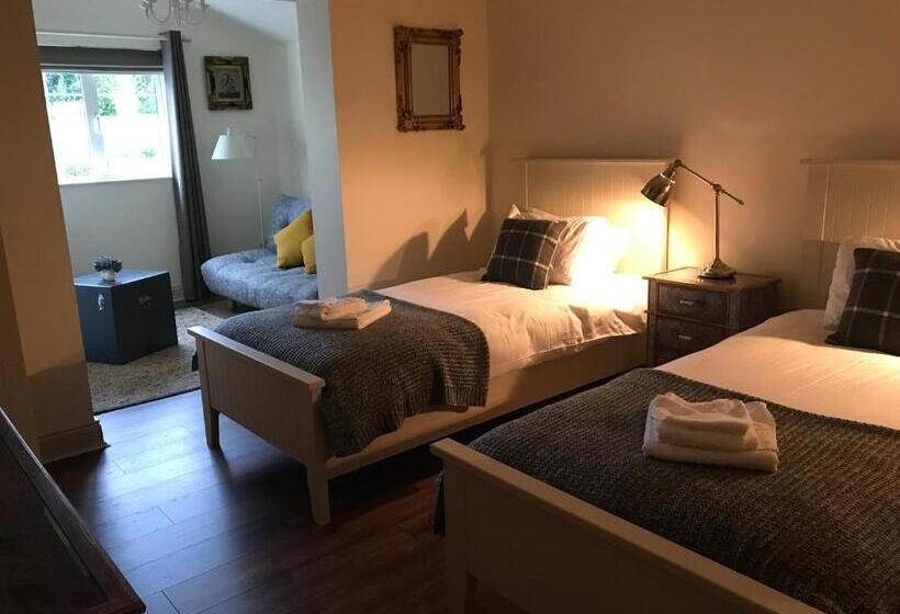 غرفة سوبيريور مطلّة علي الحديقة, The Happy Pig