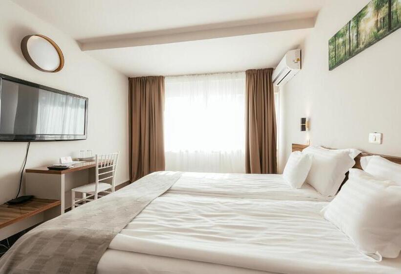 Номер Стандарт, Riviera By Queens Hotel And Resort