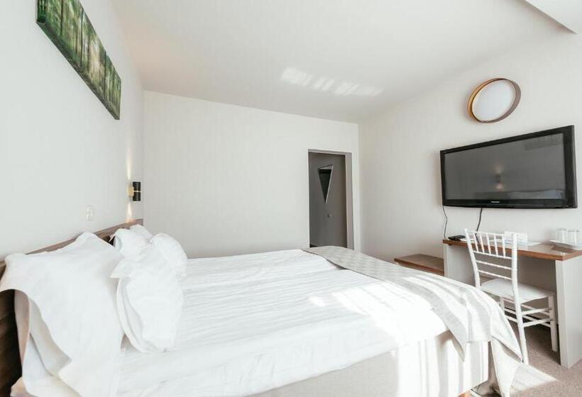 Номер Стандарт, Riviera By Queens Hotel And Resort