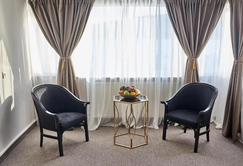 デラックスルーム, Riviera By Queens Hotel And Resort